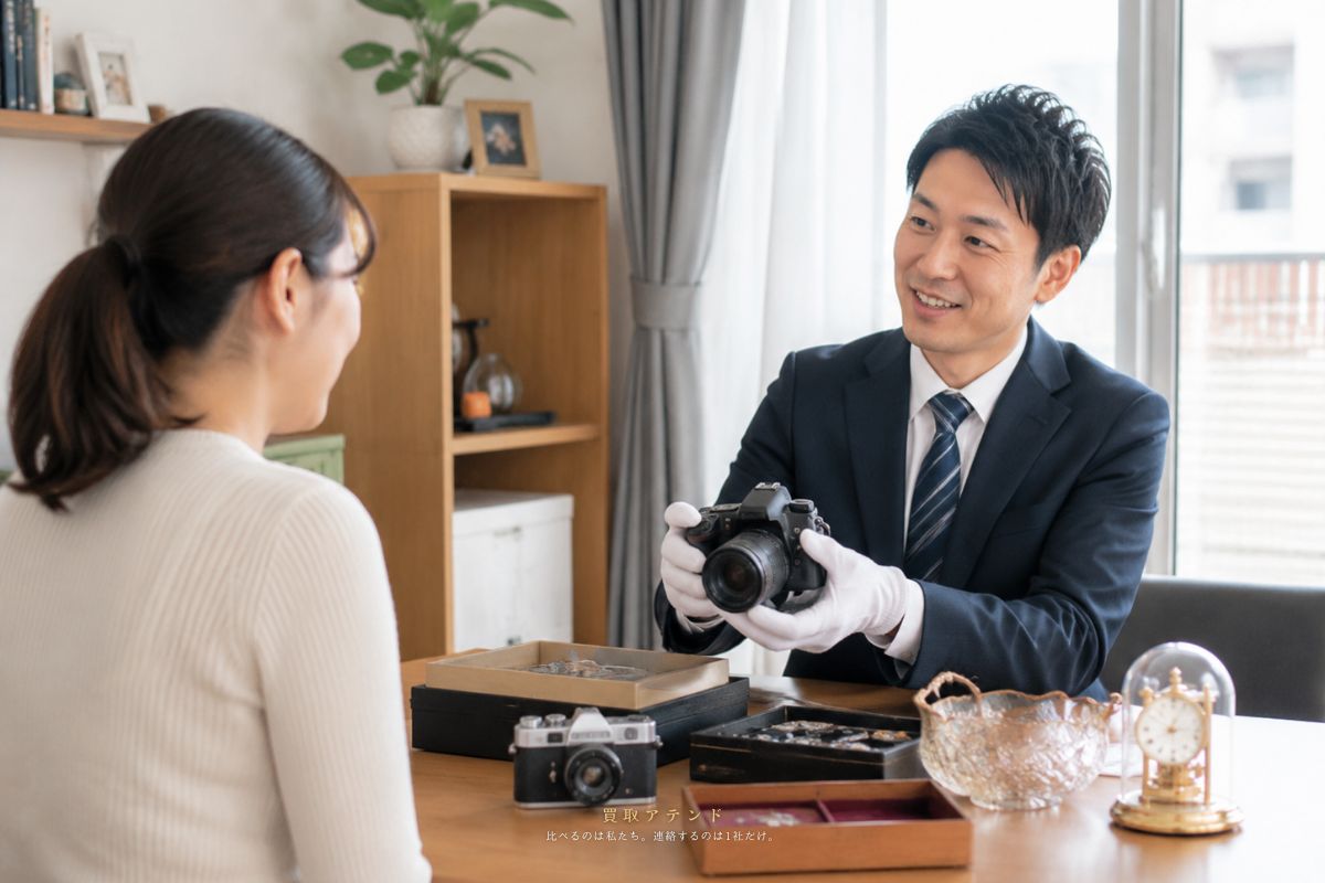 田端で趣味用品整理を相談する出張買取の様子 北区田端で趣味用品の整理について相談する様子